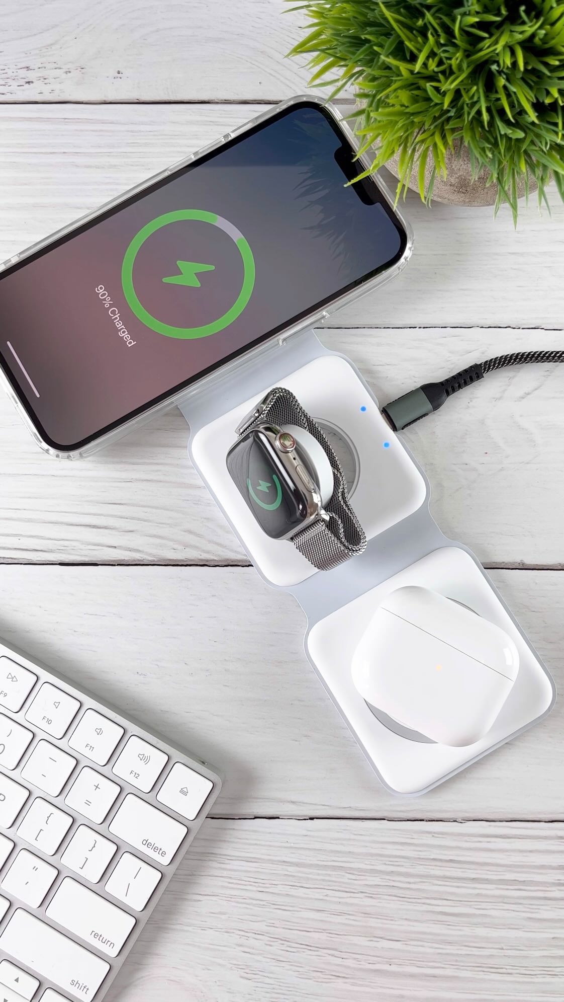 @zeerawireless 3-in-1 Magsafe portable charger