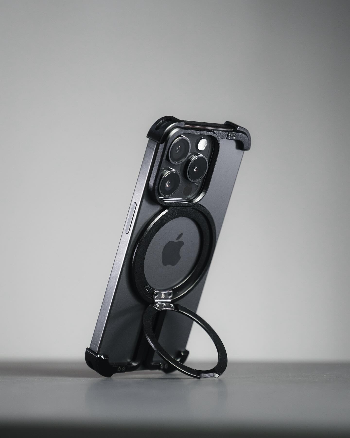 2024 ブラック フライデーのマストハブ MagSafe ケース: ZEERA メカニカル冷却ケースが MacMagazine で特集