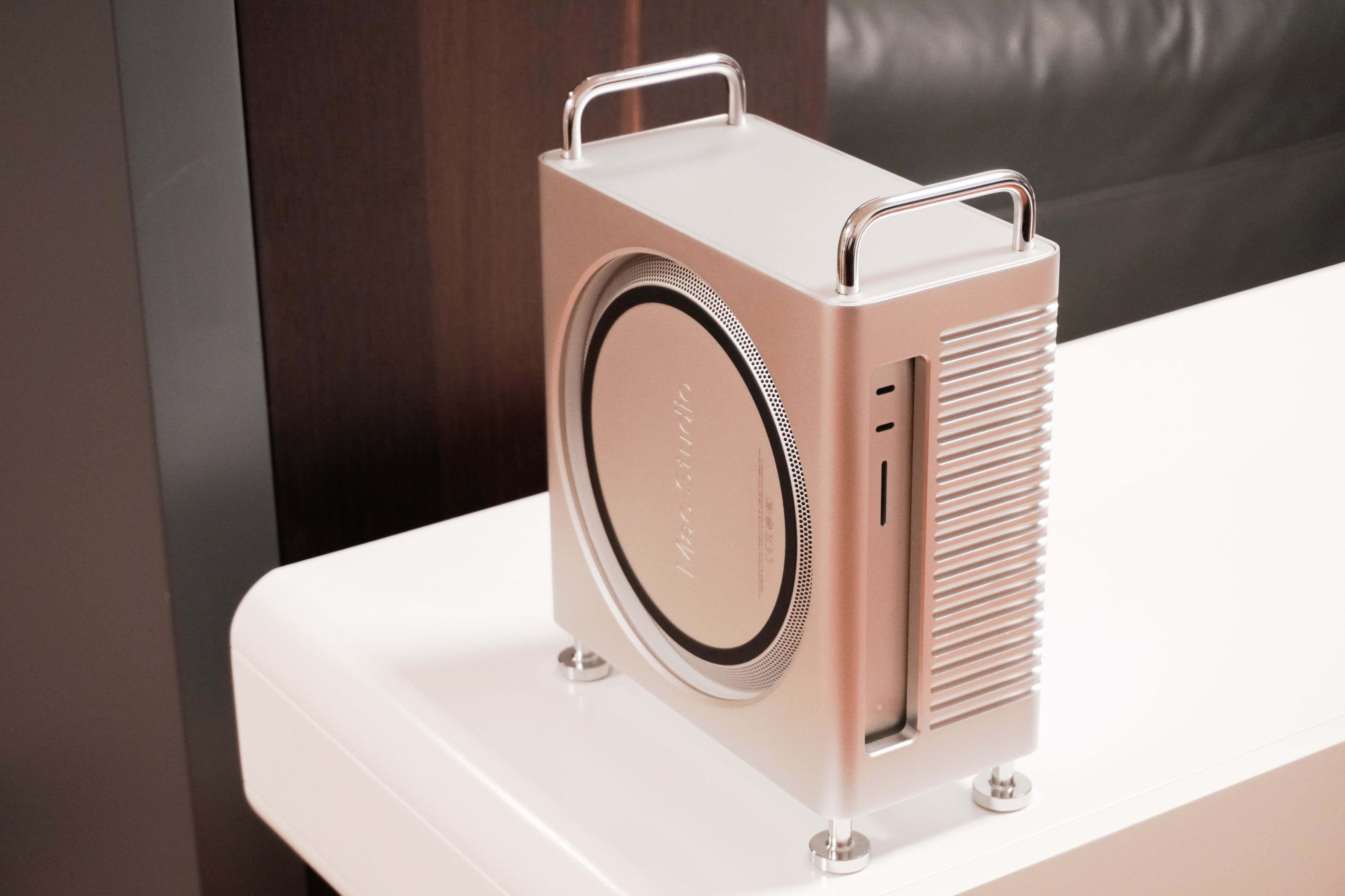 Bester Mac Studio Stand 2025: Heben Sie Ihren M4 Max oder M3 Ultra wie einen Mac Pro an