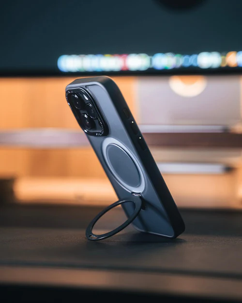 Zeera MagSafe Kickstand Kılıfı