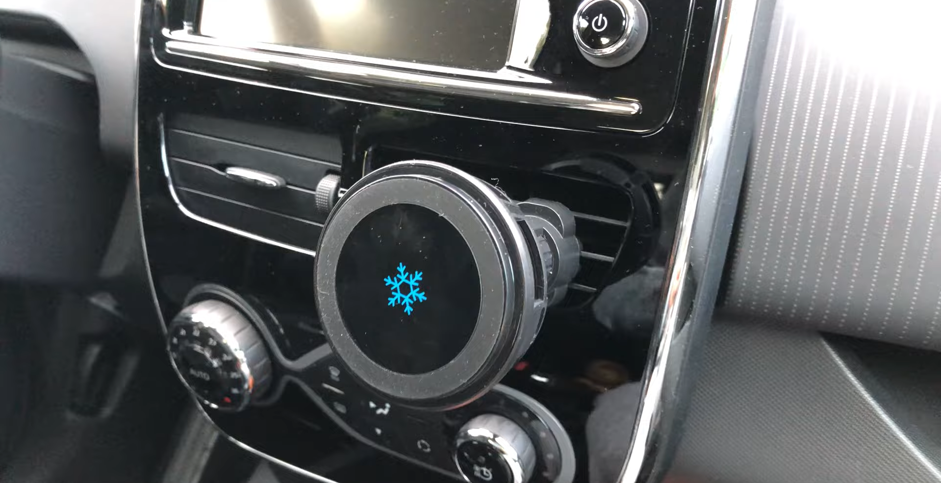 ZEERA SuVolt Gen4 MagSafe Car Charger