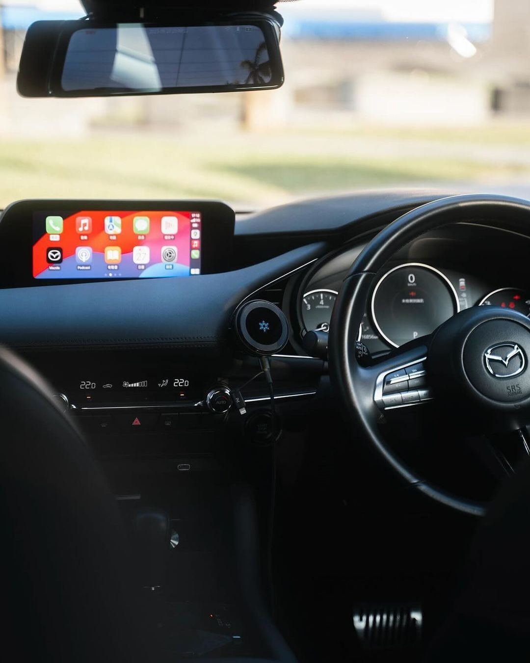 ZEERA SuVolt Gen4 Active Cooling Qi2 Car Mount Charger with MagSafe