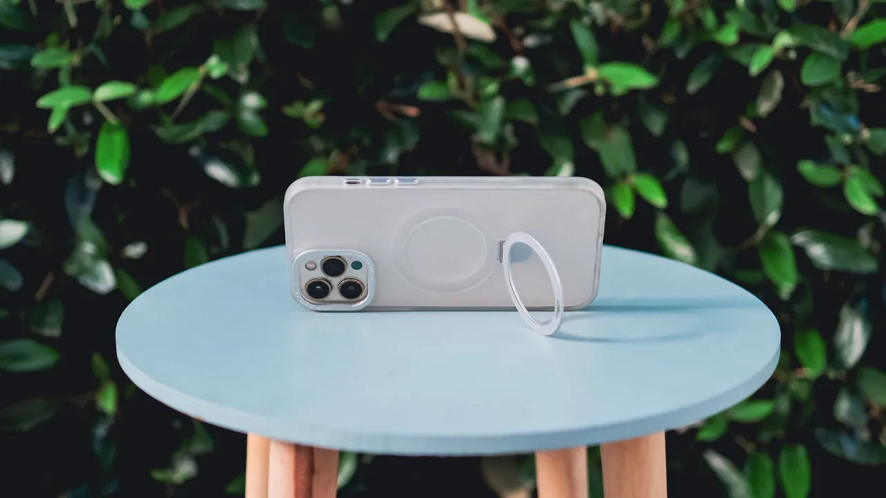 iPhone kryt se stojánkem ZEERA MagSafe Kickstand Case pro modely 14, 13, 12