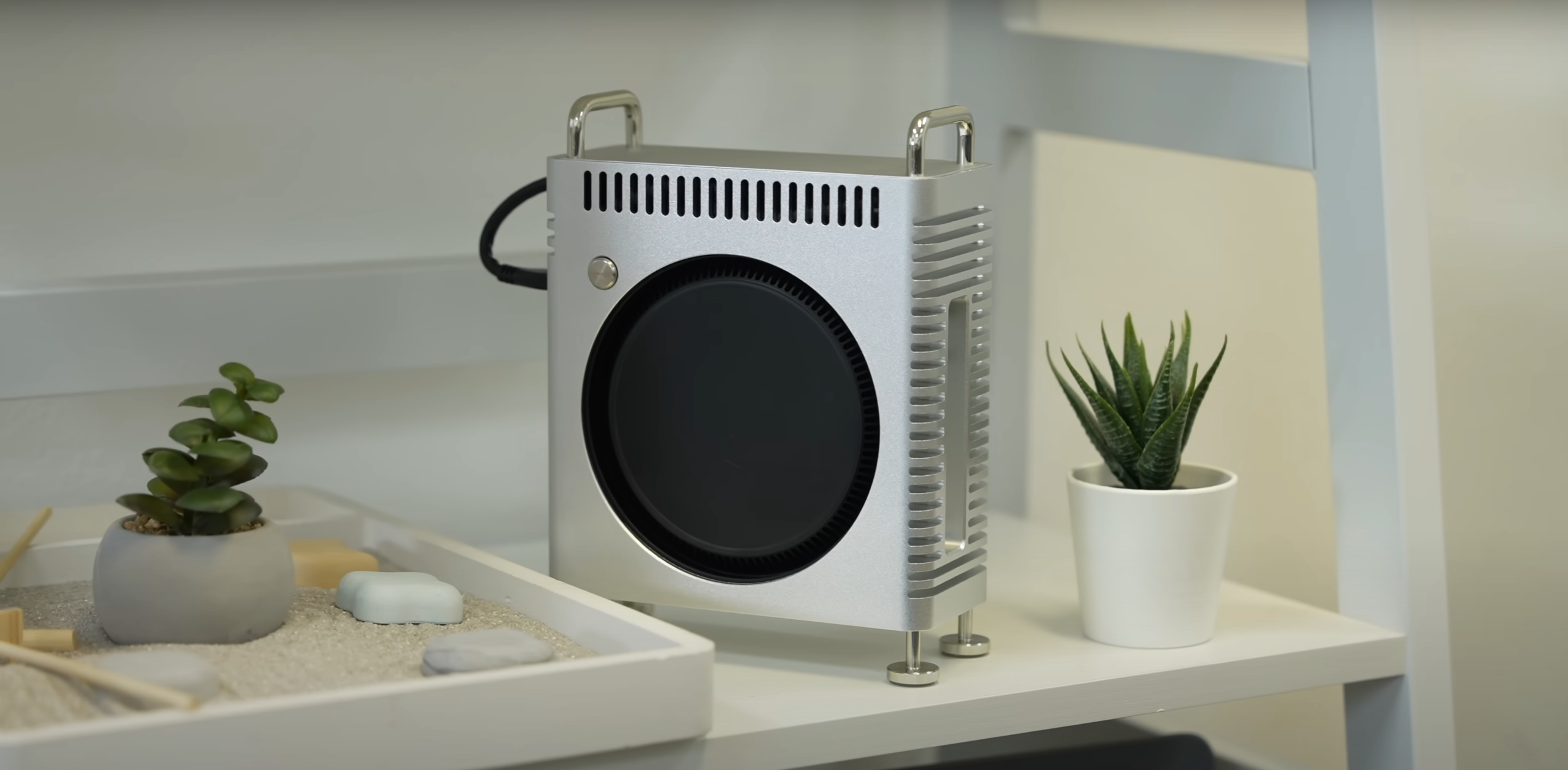 Mac Pro のような見た目と冷却性を備えた最高の Mac Studio アルミニウムケース