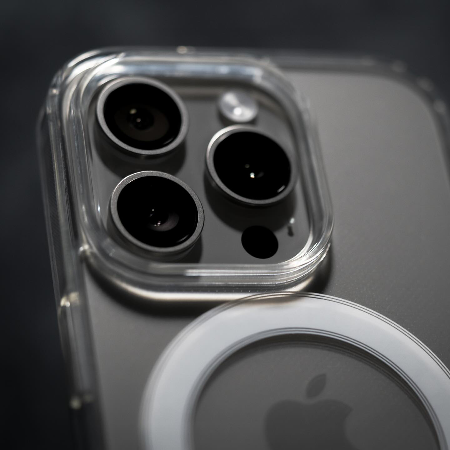 Funda MagSafe transparente ZEERA Gen2 para iPhone 16, iPhone 16 Plus, iPhone 16 Pro, iPhone 16 Pro Max