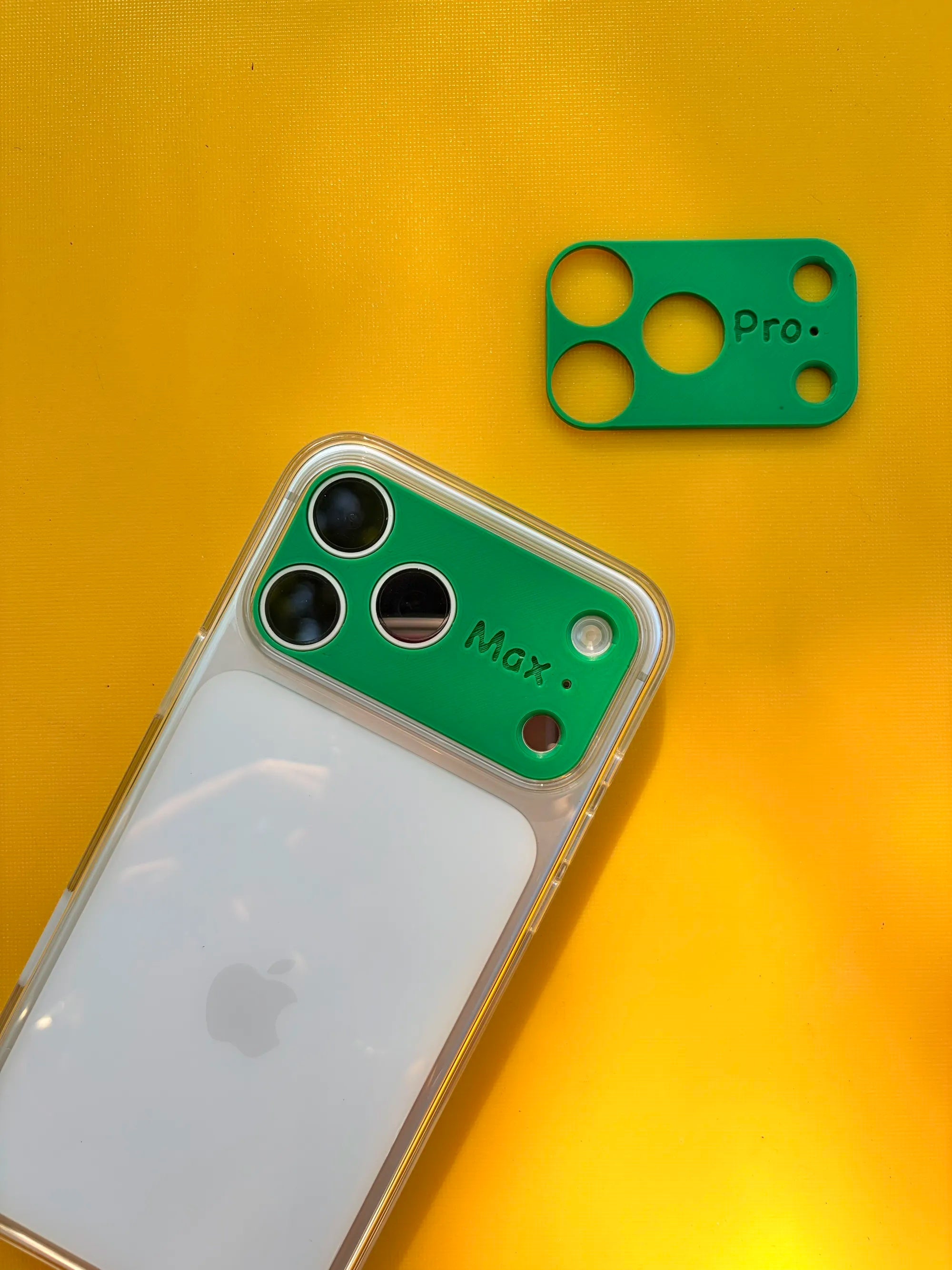 ZEERA MagWeave Pro: funda MagSafe de primera calidad con un elegante diseño de tela y cuero y tarjetero incorporado