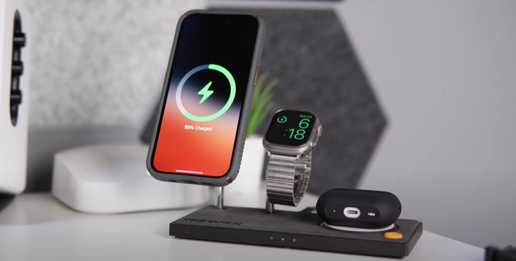 What Is the Orange Dot on Top of My iPhone and How to Turn it Off？