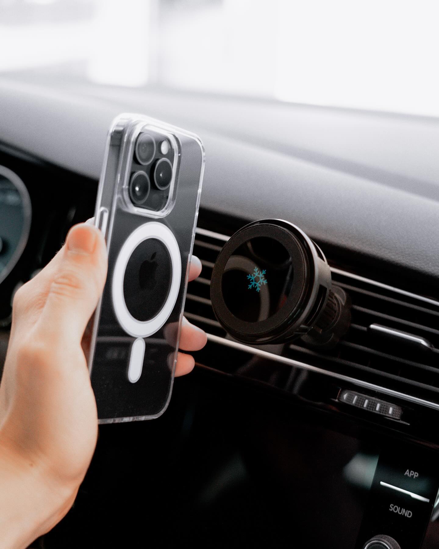 Apple CarPlay Ultra 2025 debutta su Aston Martin: tutto quello che c'è da sapere