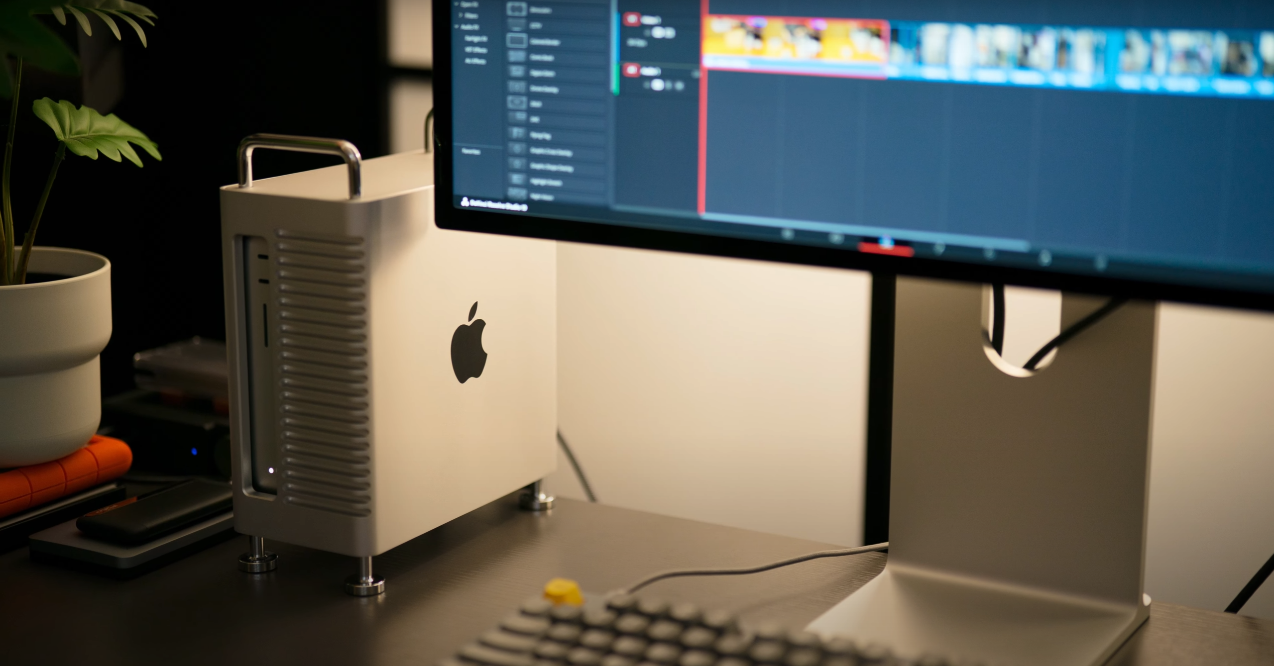 Guida 2025: i migliori accessori per gli utenti di Mac Studio M3 Ultra/M4 Max che amano l'estetica del Mac Pro