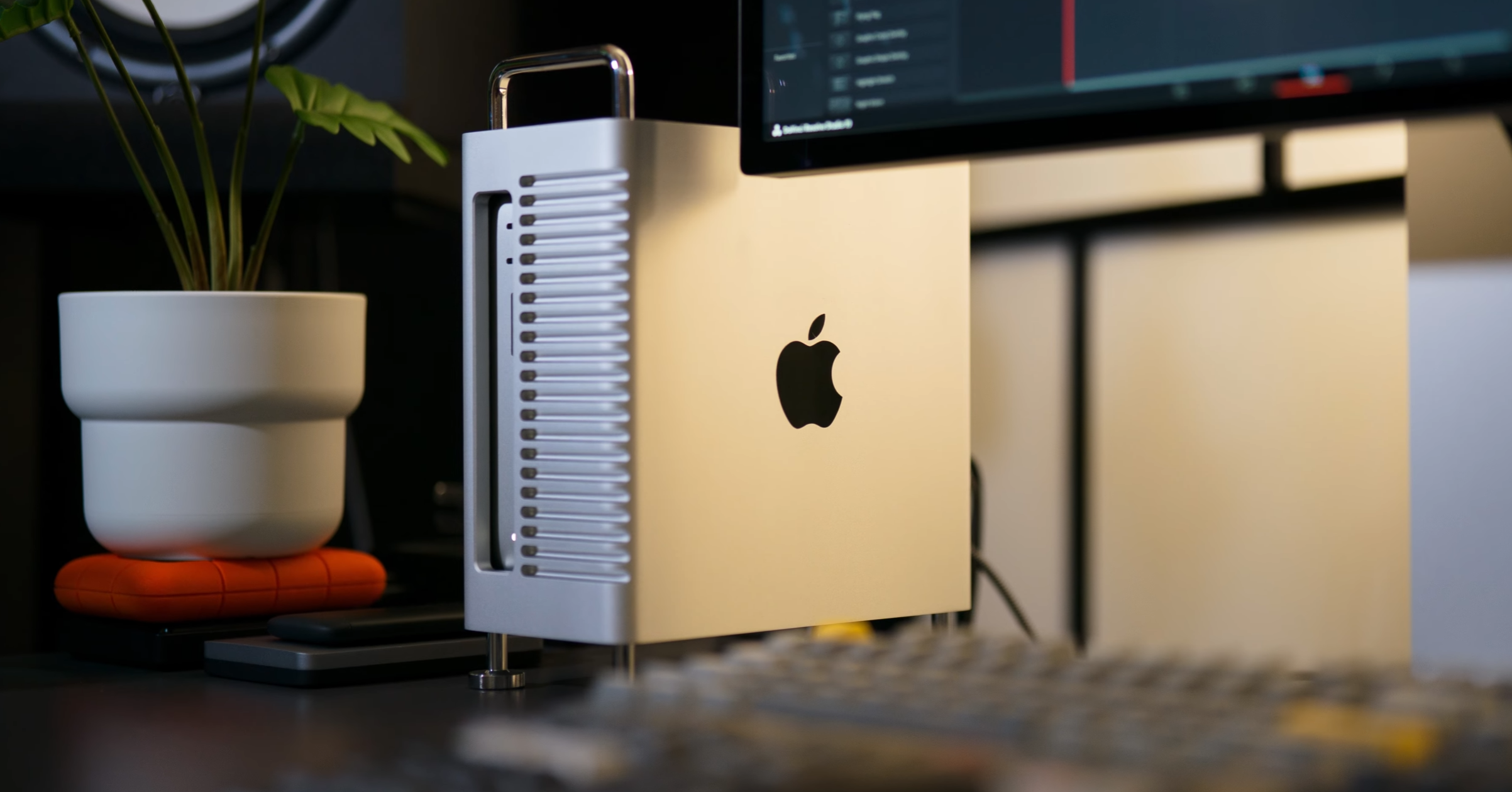 2025 Mac Studioレビュー：最高のアクセサリー付き - ZEERA MacForgeアルミケース付き