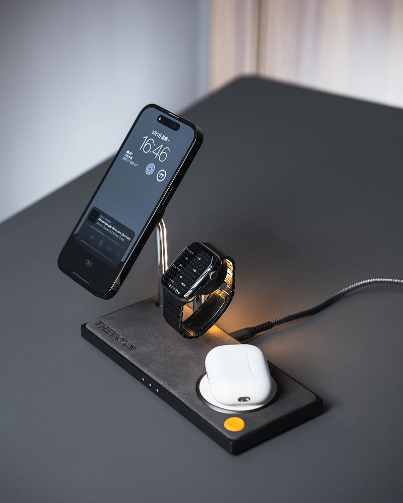 Supporto caricabatterie doppio MagSafe ZEERA x THEVOXN 5 in 1 per iPhone, AirPods e Apple Watch