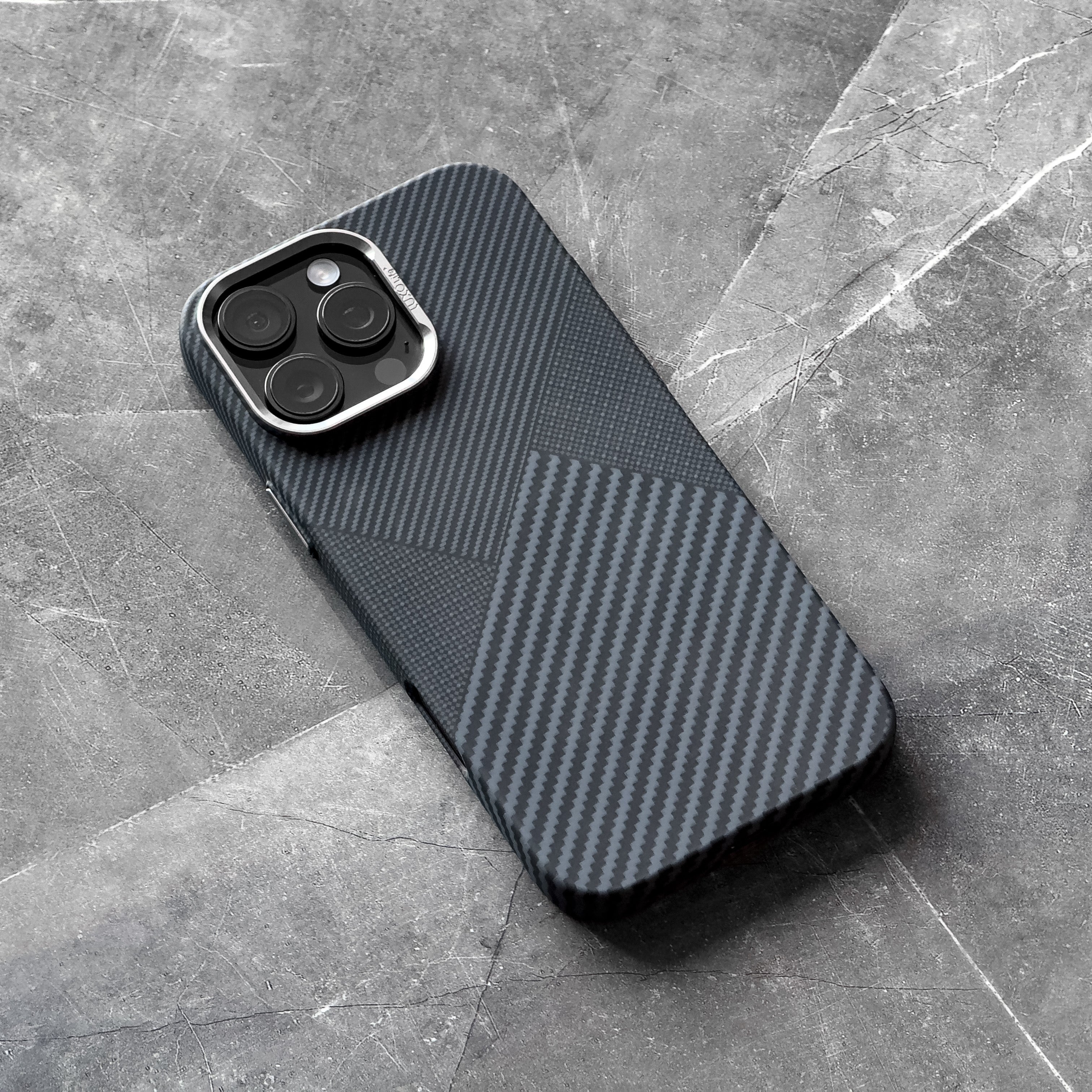 ZEERA Magtrix Pro: Experience the Elevated Carbon Fiber Texture for a Distinctive Tactile Feel