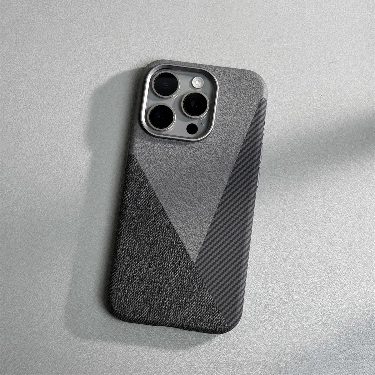 ZEERA MagSplit Pro: iPhone 16 Pro Maxに最適なモジュラーMagSafeケース