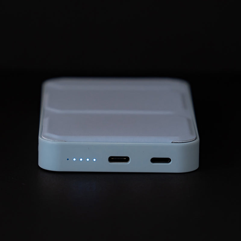 ZEERA MagVolt Gen3: A Better,Fresher,Sexier MagSafe Battery Pack for your new iPhone